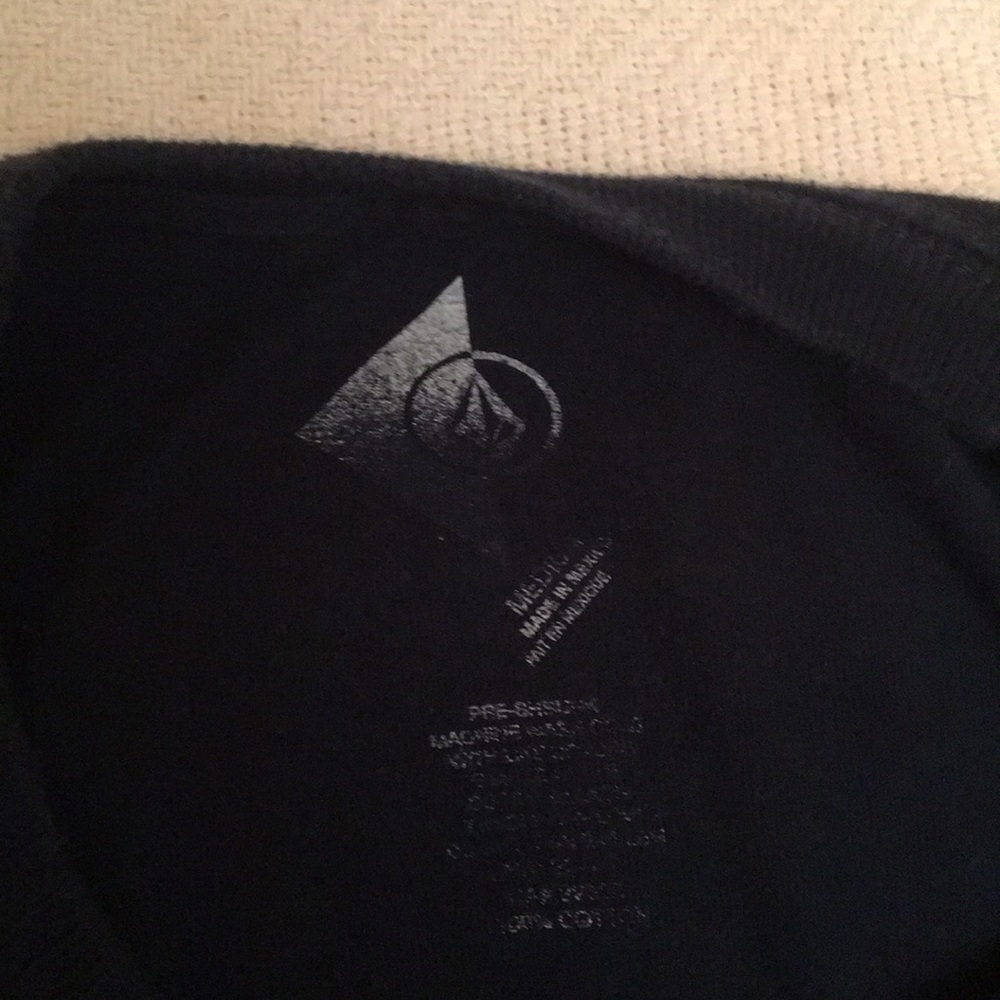 Volcom Tee Square Pattern - Picture 3 of 3